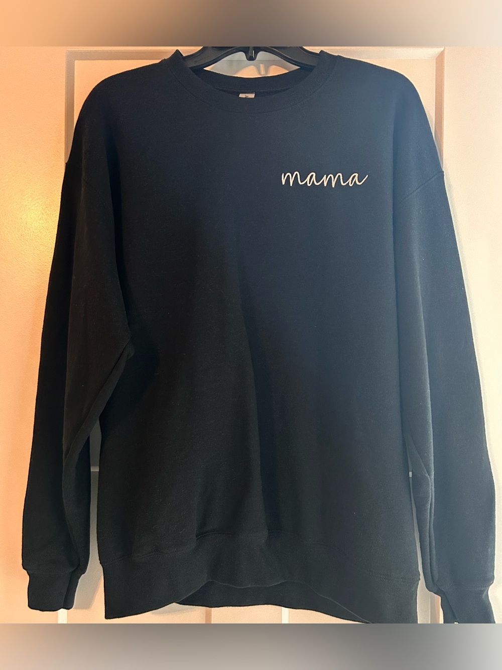 Mama Embroidered Black Women's Sweatshirt